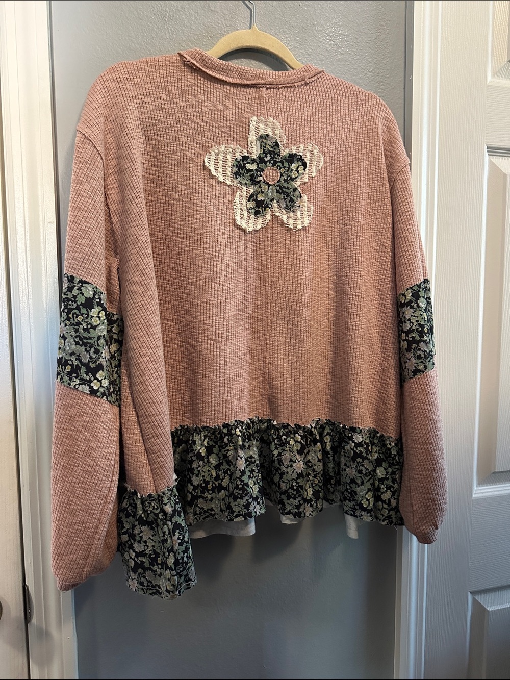 POL Flower Patch Ruffle Hem - Picture 5 of 5